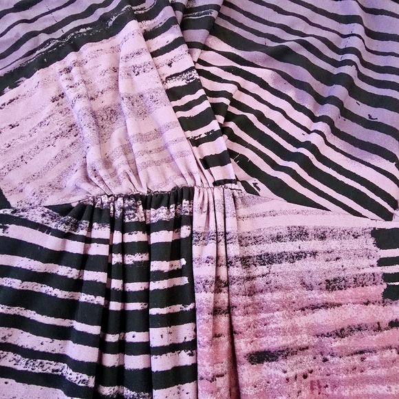 Donna Morgan Women's Mini Dress Size 10 Abstract Design In Purples Stretchy Work - Picture 7 of 11